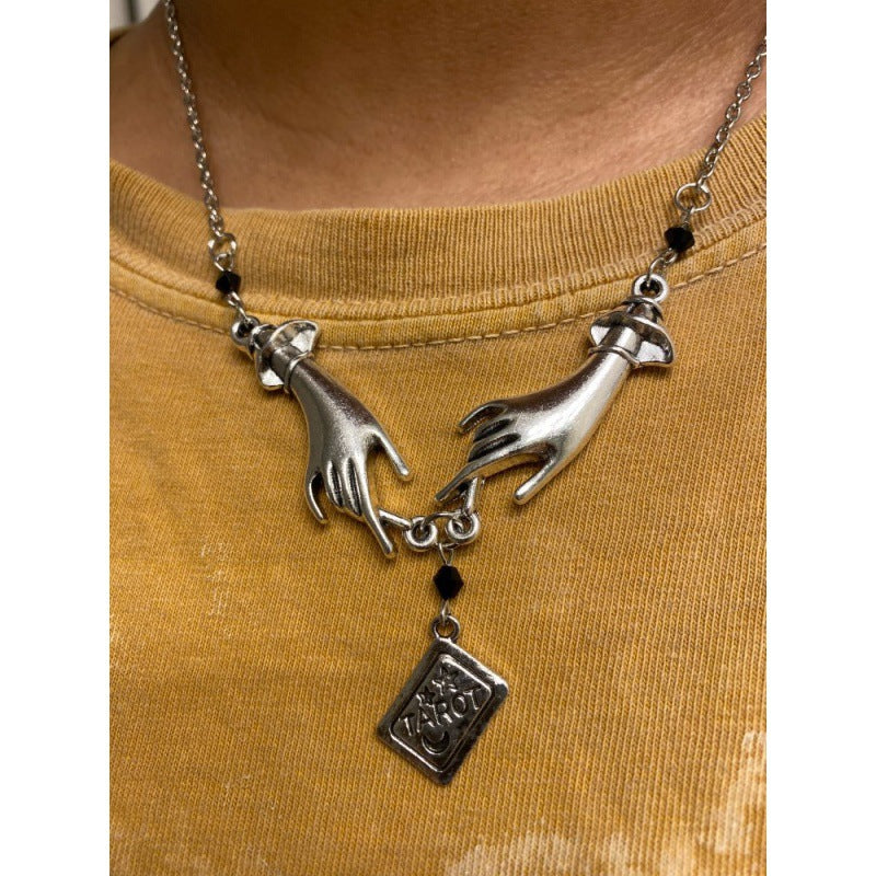 Collar del alfabeto del punto de bruja del tarot