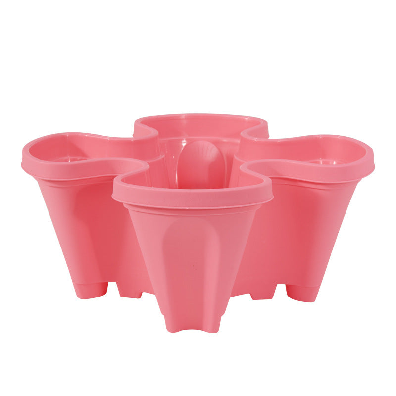El Lavabo Tridimensional De Fresa De Cuatro Pétalos Se Puede Superponer En El Balcón